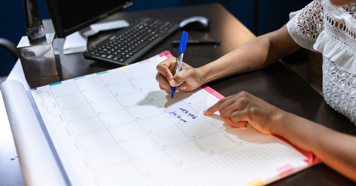 Cara Membaca Kalender Ekonomi untuk Trader Pemula